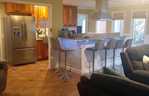 Douglasville House | Golf and Country Club Community Basement Guest Home