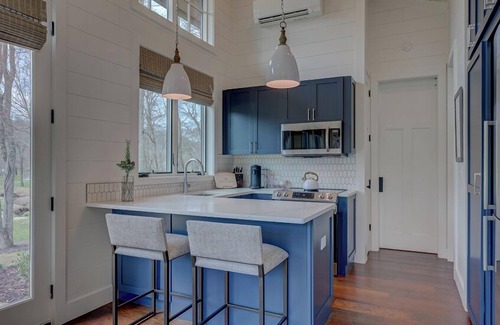 Mineral Bluff Cottage | Golf and Riverfront Cottage | King Bed | Group Availability
