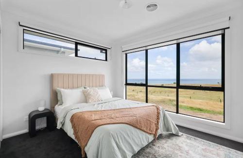 San Remo House | Golf Club Mystic Tides by Ready Set Stay