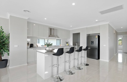 San Remo House | Golf Club Seaside Serenity by Ready Set Stay