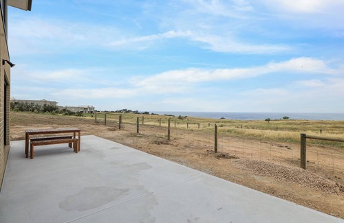 San Remo House | Golf Club Seaside Serenity by Ready Set Stay