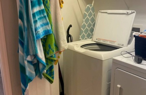 Naples Condo | Golf Course and 10 minutes to Beach