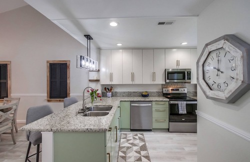 Rancho Bernardo House | Golf Course and Mountain view luxury rental in Bernardo Heights!