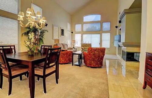 Summerlin House | Golf Course Front 3/3/2 home - TPC Summerlin - pool/jacuzzi - office - laundry