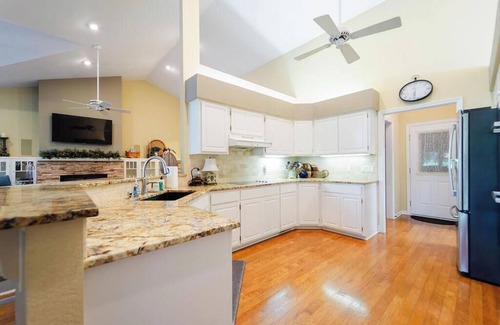 Hot Springs Village House | Golf course home for family, friends and fun!