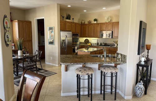 La Quinta House | Golf Course home w/Casita, pool/Spa, Waterfall, Outdoor Kitchen and Fire Pit