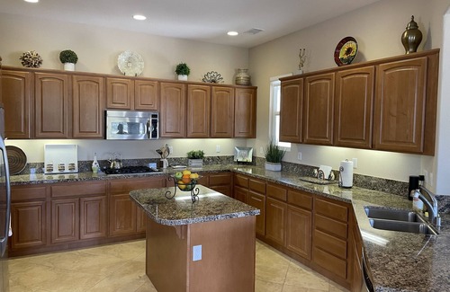 La Quinta House | Golf Course home w/Casita, pool/Spa, Waterfall, Outdoor Kitchen and Fire Pit