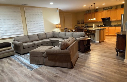 Callender House | Golf course & ocean view in gated community