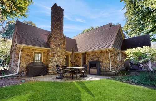 Benton Harbor Cottage | Golf Front Home with Course View, WiFi, Patio & Grill