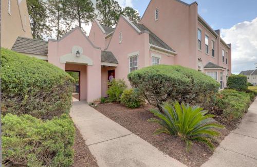 Red Hill Apartment | Golf Getaway with Pool Access in Myrtle Beach!