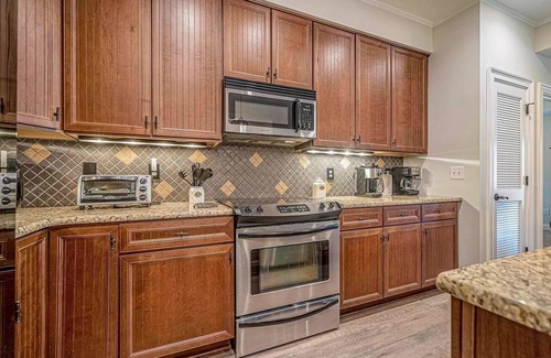 Murrells Inlet Condo | Golf Haven: Luxe 4-Bed Retreat Near Myrtle Beach