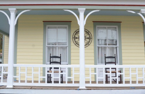 Roxbury House | GOLF, HIKE, SKI, PERFECT FOR WEDDING GUESTS