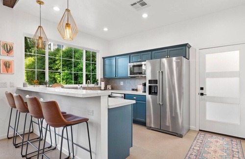 Camelback East House | Golf Hiking Don't miss out BOOK NOW