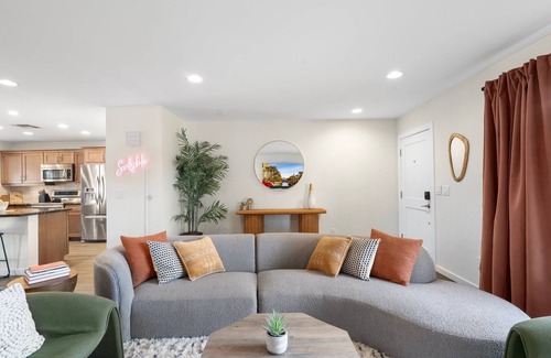 La Paz At Desert Springs House | Golf & Kierland Escape Pool + Dog-Friendly Yard