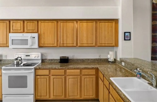 Oak Creek House | Golf & Pickleball at Casa de Cielos