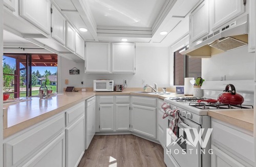 Rathdrum Condo | Golf, Pickleball & Poolside Fun at Twin Lakes!