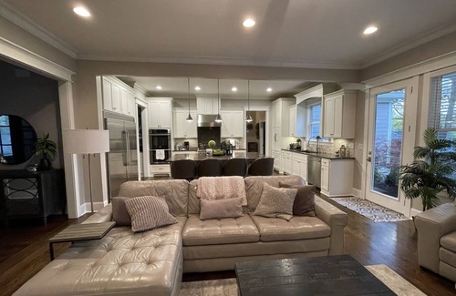 Grovetown House | Golf Tourn Week Rental - 43.5 with 9 Hole Putt Green, Outdr Kitchen +extra