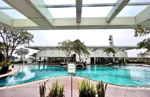 Tangerang Apartment | Golf View from the Highest Floor at U-Residence tower 2, Lippo Karawaci