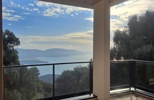 Olmeto House | Golf view house (2)