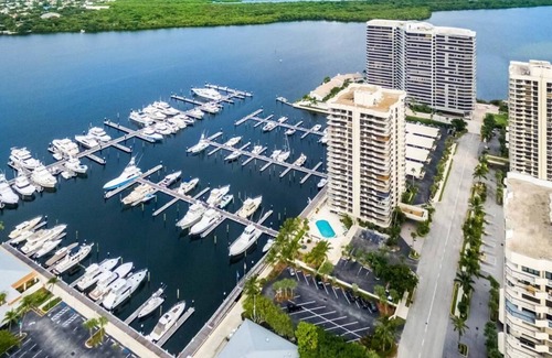 Hunt Club Resort | Golf Weekend in South FL! 3 Serene Units, 90 Holes of Golf, Spa, On-Site Dining