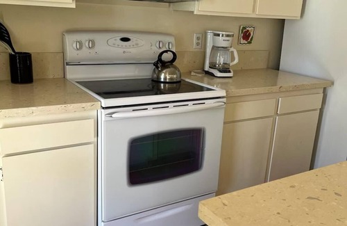 Borrego Springs Condo | Golfer's Paradise + Dark Skies Retreat