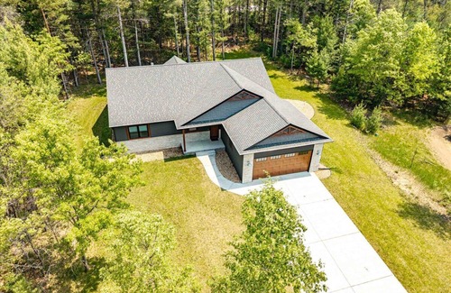 Rome House | GOLFER'S PARADISE, MINUTES FROM SAND VALLEY GOLF RESORT