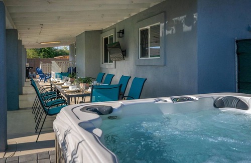 Pepper Ridge House | GOLFER'S PARADISE: SPA + GOLDEN TEE GAME + MORE