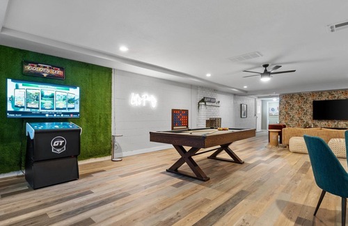 Pepper Ridge House | GOLFER'S PARADISE: SPA + GOLDEN TEE GAME + MORE