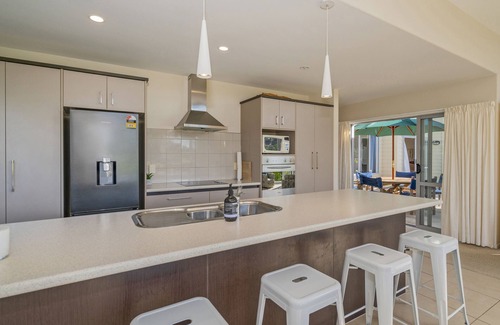 Matarangi House | Golfers and Beach Lovers Dream - Matarangi House