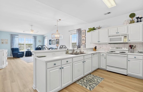 Sunset Beach Condo | Golfers Delight on Sandpiper Bay Golf Course 3 BR condo in tranquil Sunset Beach