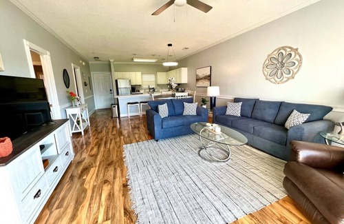 Central Myrtle Beach Apartment | Golfers' Paradise:Luxe Condo w/Stunning Golf Views