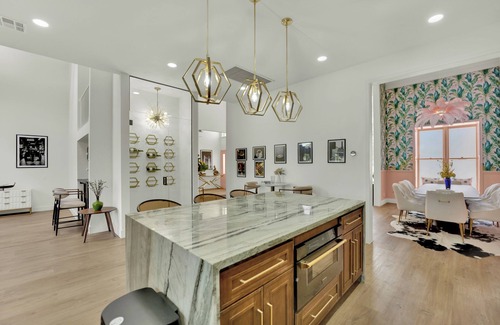 Winchester House | Golfside Villa 4300sf 4BD/4BA w/Pool, Sauna, Hot Tub - Near Strip