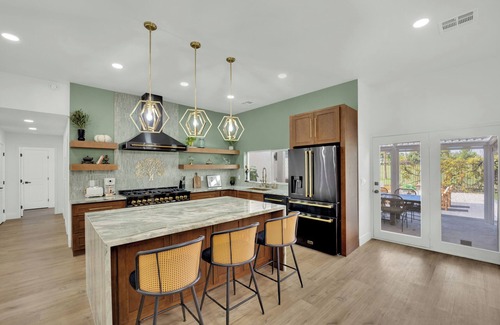 Winchester House | Golfside Villa 4300sf 4BD/4BA w/Pool, Sauna, Hot Tub - Near Strip