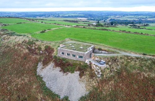 Tan-y-groes Apartment | Golwg y Mor - Two Bedroom Apartment, Sleeps 4
