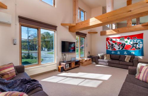 Hirafu Apartment | Gondola Chalet by H2 Life