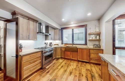 South Lake Tahoe Villa | Gondola Vista 5 Bedroom Villa