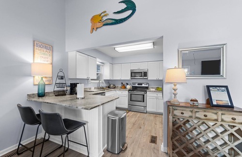 Northeast Virginia Beach Condo | Gone Coastal Beautiful North End Close To Beach Access
