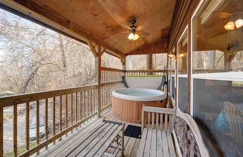 Bryson City Cabin | 'Gone Hiking' Bryson City Cabin w/Hot Tub & Grill