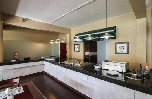 Berea Hotel | Gonubie Hotel