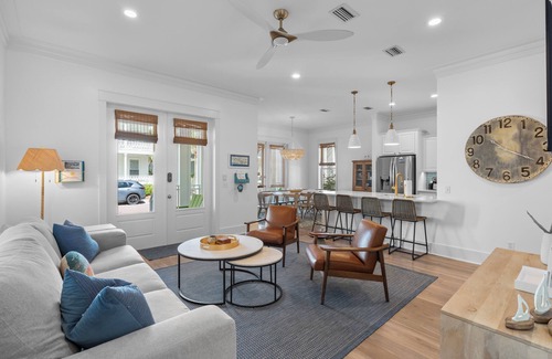 Rosemary Beach House | Good Day Sunshine by AvantStay | Sleeps 16, Pool + Private Beach Access