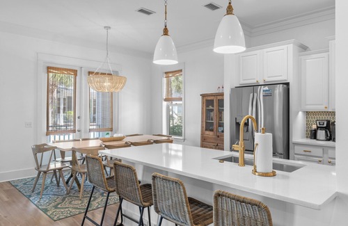 Rosemary Beach House | Good Day Sunshine by AvantStay | Sleeps 16, Pool + Private Beach Access