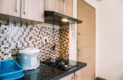 Old Jakarta Apartment | Good Deal And Homey 1Br Maple Park Sunter Apartment