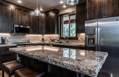 Meadow View Heights Apartment | Good Karma Cabin - Luxury Mountain Retreat