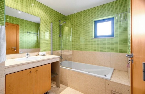 Barrio Santana House | Good Location Cascais Home