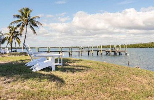 Goodland Apartment | Goodland Waterfront Cottage