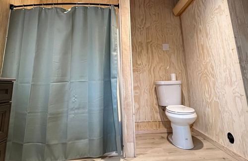 Logan Heights House | GoodLifeResorts (Downtown, Airport) 4 BR, 10 guest