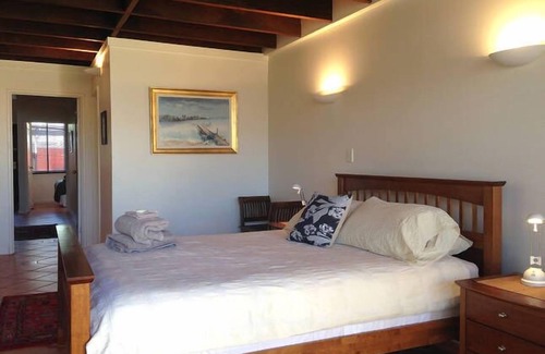Fremantle House | Goodys Harbour Views