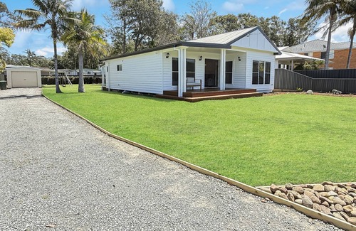 Dunbogan House | Googley's Cottage - Close to the beach