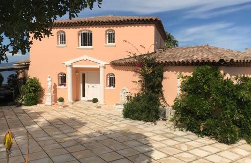 Les Issambres House | Goonie Lodge