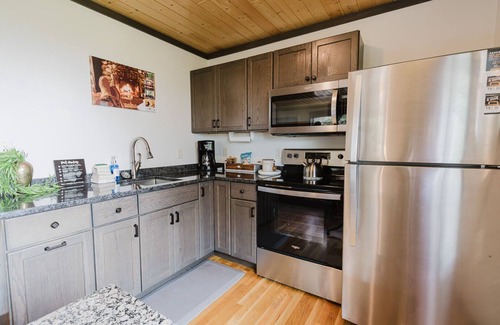 Two Harbors Apartment | Gooseberry Trailside Suites | French River Suite